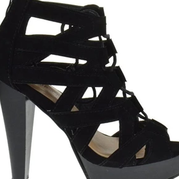 Black Heels - Picture 2 of 2